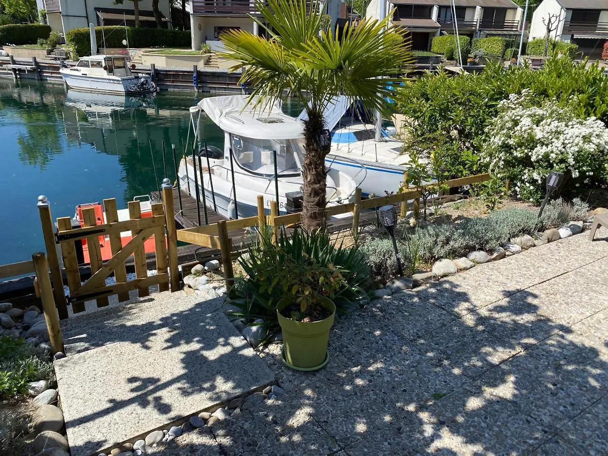 Port Ripaille, Les Grebes 24 Villa Thonon-les-Bains 0*,  France